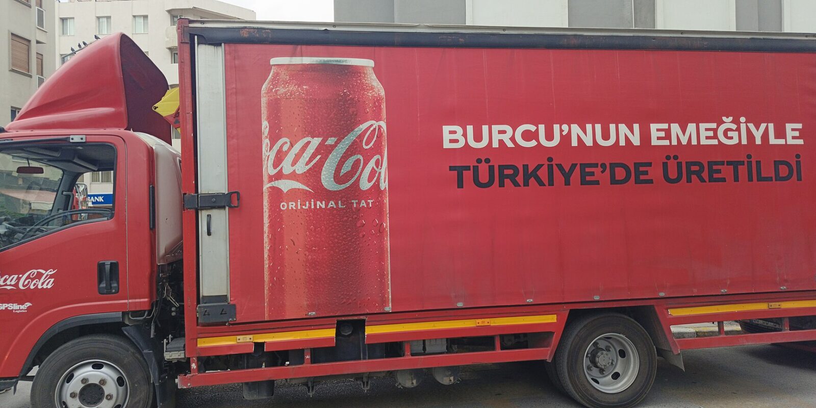 The Coca-Cola Christmas truck: what actually happens at a stop