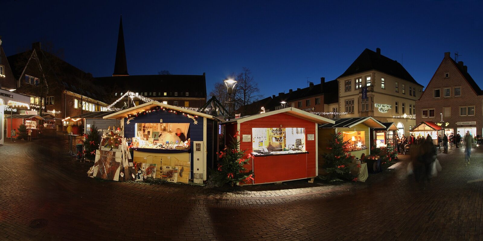 What to wear to a Christmas market